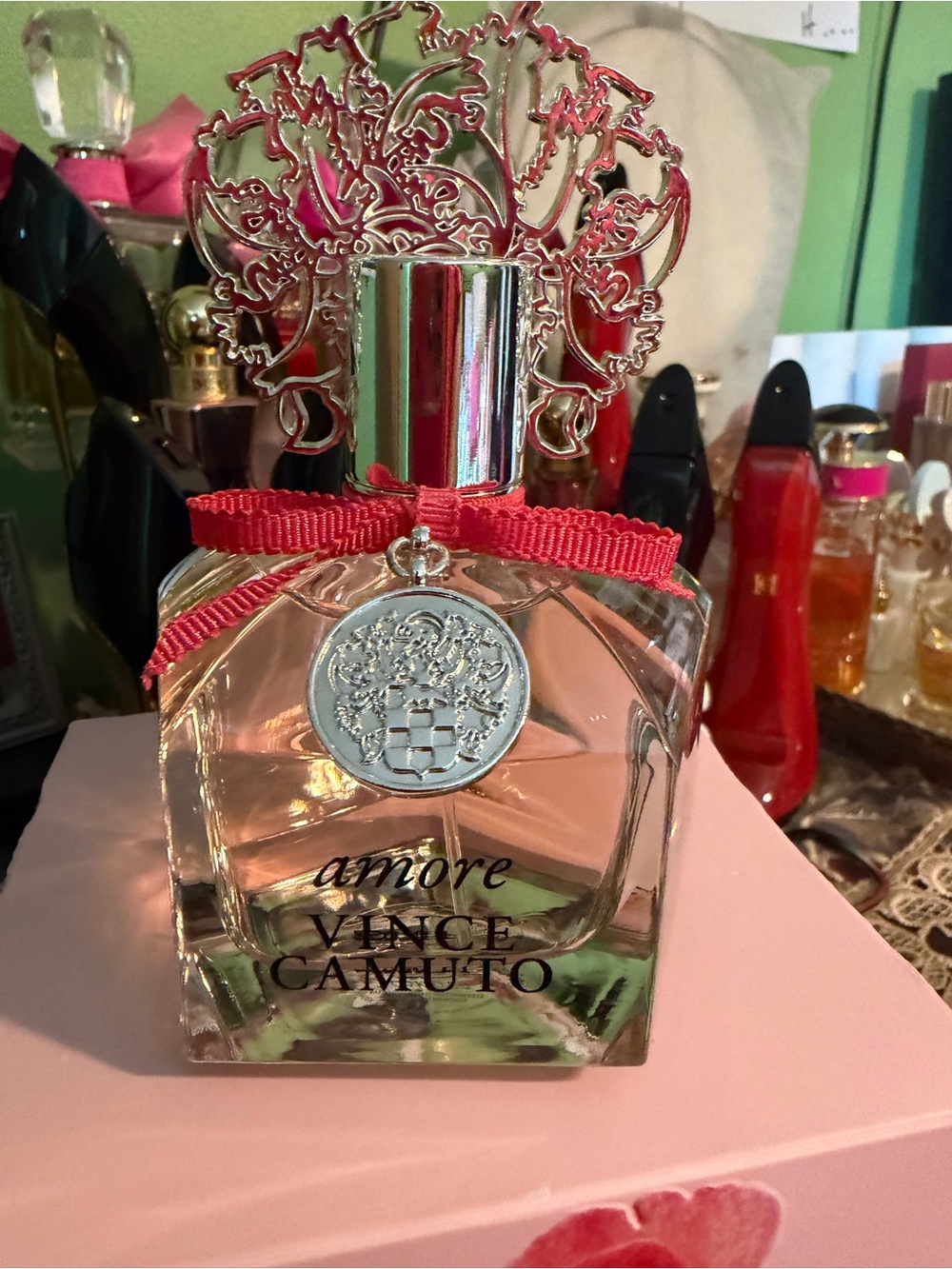 Vince Camuto, Amore - Picture 5 of 6